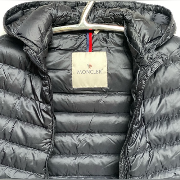 Kid’s Boys or Girls Moncler Longue Saison Jacket Navy Size 8 💯 Authentic - Picture 2 of 5